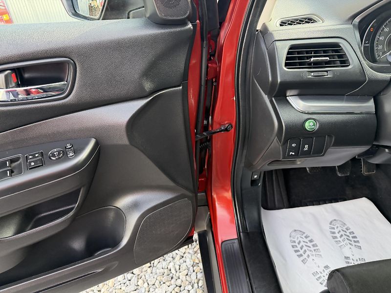 Honda CR-V 1.6CT-Di 4x4 160PS ČR 145TKM!! - fotka 95 z 159