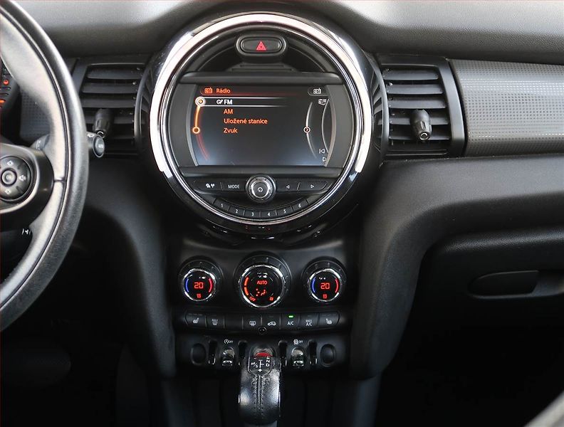 Mini Ostatní (2017) Cooper, Automat, Navi - fotka 12 z 21