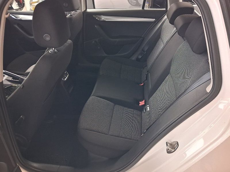 Škoda Octavia 1.6TDI 66kW 2015 - fotka 8 z 14