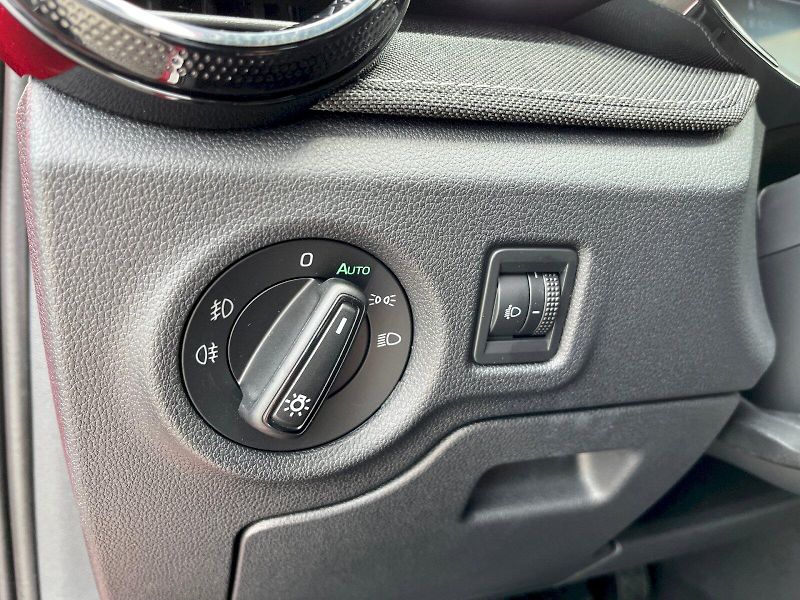Škoda Fabia (2025) 1.0 TSI 85kW Top Selection DSG - fotka 14 z 27