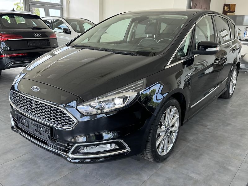 Ford S-MAX (2017) 2,0SCTi AUT. VIGNALE 7.MÍST - fotka 3 z 33