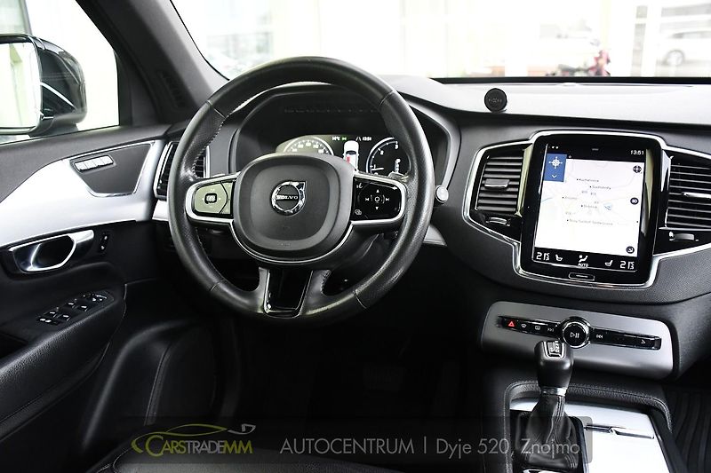 Volvo XC90 D5 AWD MOMENTUM ČR - fotka 19 z 39