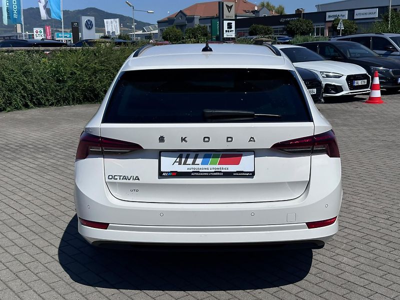 Škoda Octavia 2.0 TDI 85kW DSG Ambition Plus - fotka 8 z 17