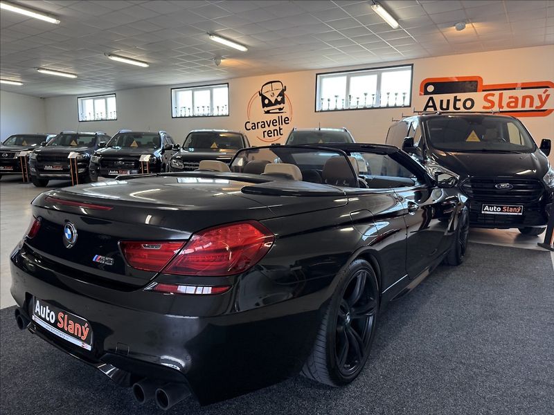 BMW M6 4,4 V8 412kW individual - fotka 8 z 30