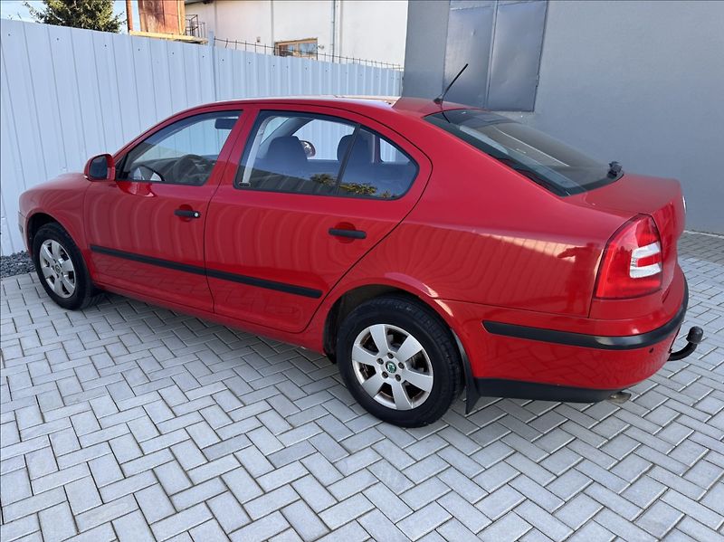 Škoda Octavia 1,6 MPi 75kW tažné původ ČR - fotka 10 z 50