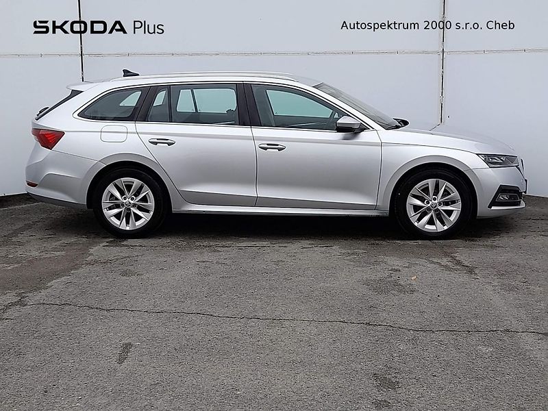 Škoda Octavia Combi M-HEV Style Plus Navi 1. - fotka 18 z 29