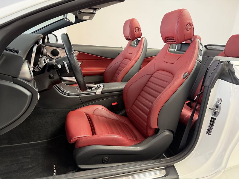 Mercedes-Benz Třídy C (2020) 300d AMG 180 kW - fotka 12 z 33