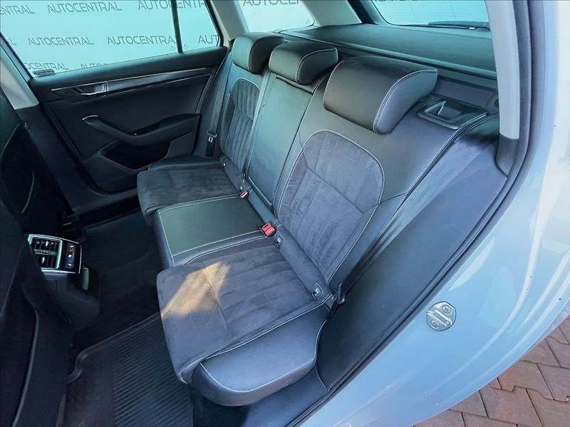 Škoda Superb 2,0 TDi,147kW,STYLE,DSG - fotka 26 z 28