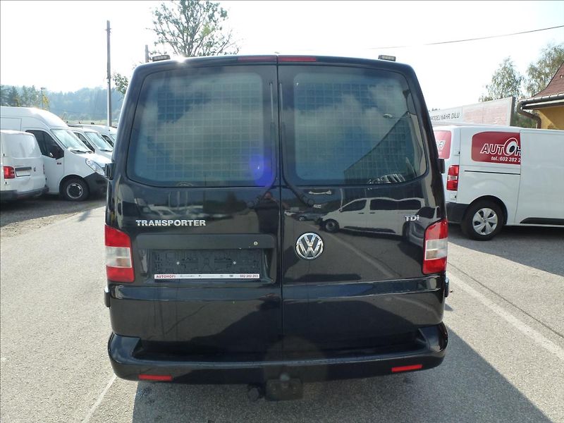 Volkswagen Transporter 2,0 TDI Long - fotka 11 z 48