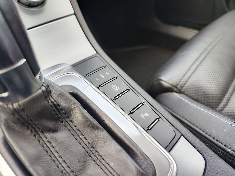 Volkswagen CC 2.0 TDI/130kW Sportline 4x4 AT - fotka 20 z 30