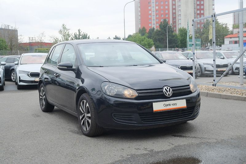 Volkswagen Golf - fotka 3 z 6