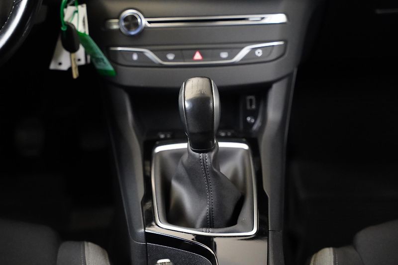 Peugeot 308 - fotka 23 z 25