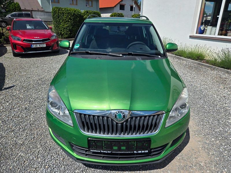 Škoda Fabia (2012) 1.2 TSI Serviska - fotka 9 z 34