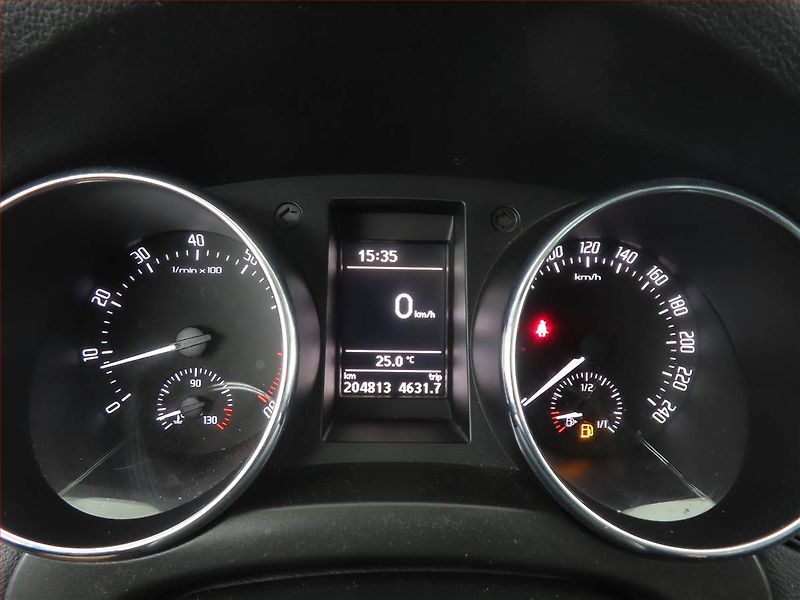 Škoda Yeti (2011) 1.2 TSI, Serv.kniha - fotka 11 z 15