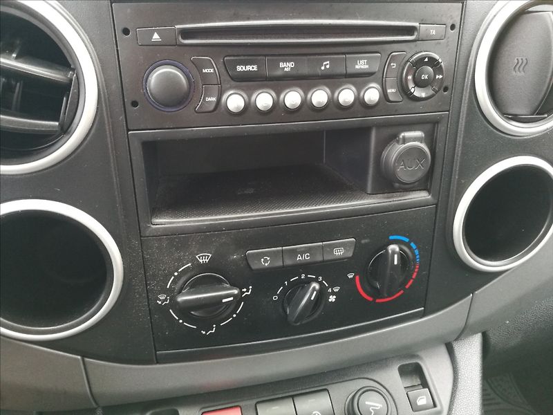Peugeot Partner 1,6 HDi Tepee 5 míst - fotka 6 z 18