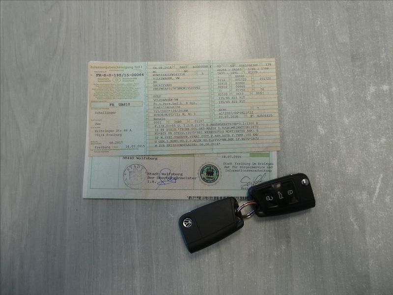 Volkswagen Golf 1,2 TSi 63kW CUP, 2.majitel - fotka 40 z 41