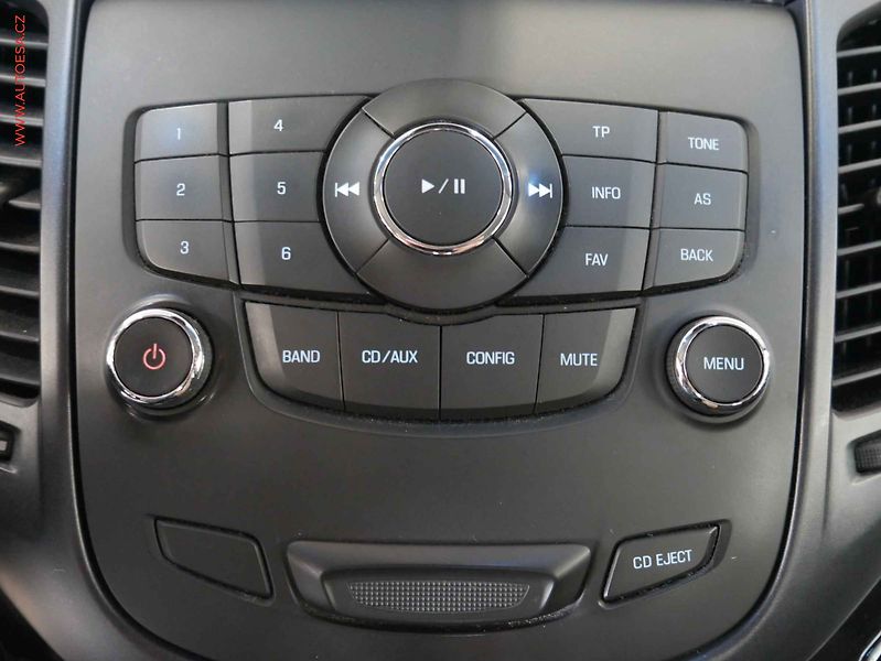 Chevrolet Orlando (2011) 1.8i, ČR, autoAC, tažné - fotka 15 z 19