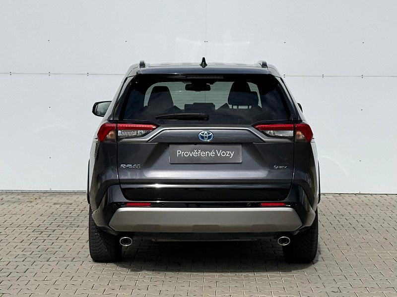 Toyota RAV4 2.5 HSD e-CVT AWD Selection - fotka 9 z 29