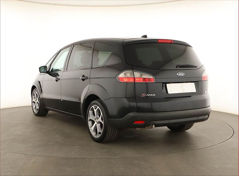 Ford S-MAX (2008) 2.0 TDCi, po STK, zamluveno - fotka 4 z 17