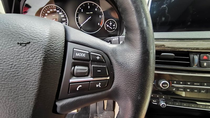 BMW X5 (2014) - fotka 41 z 63