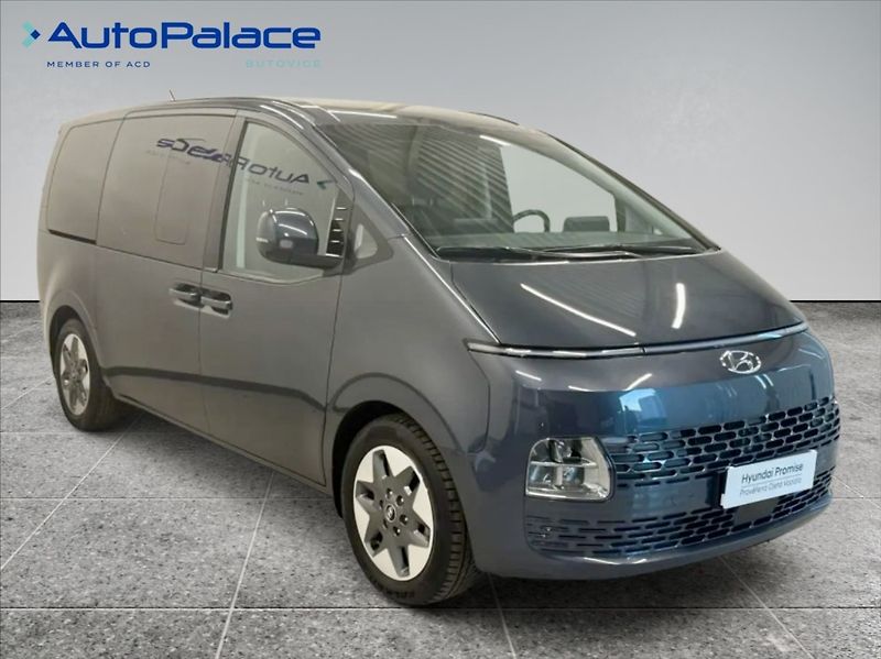 Hyundai Staria 2,2 CRDI PREMIUM LUXURY PANO - fotka 3 z 26