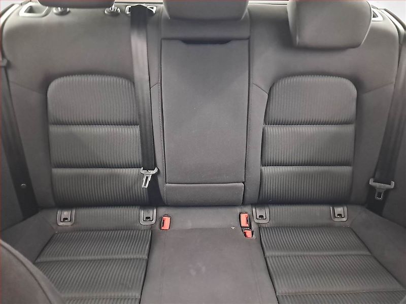 Audi A4 (2013) 2.0 TDI, Automat, Bi-Xenony - fotka 10 z 20