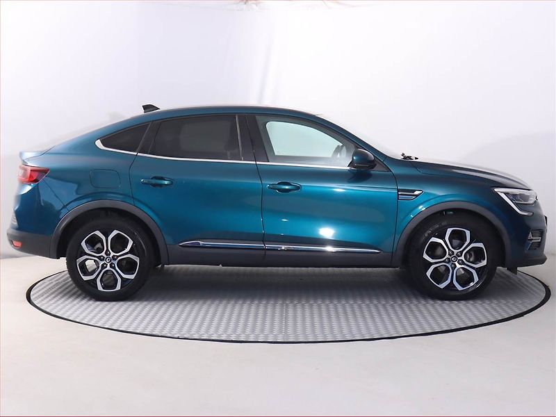 Renault Arkana (2023) E-Tech, Automat, Serv.kniha - fotka 6 z 21