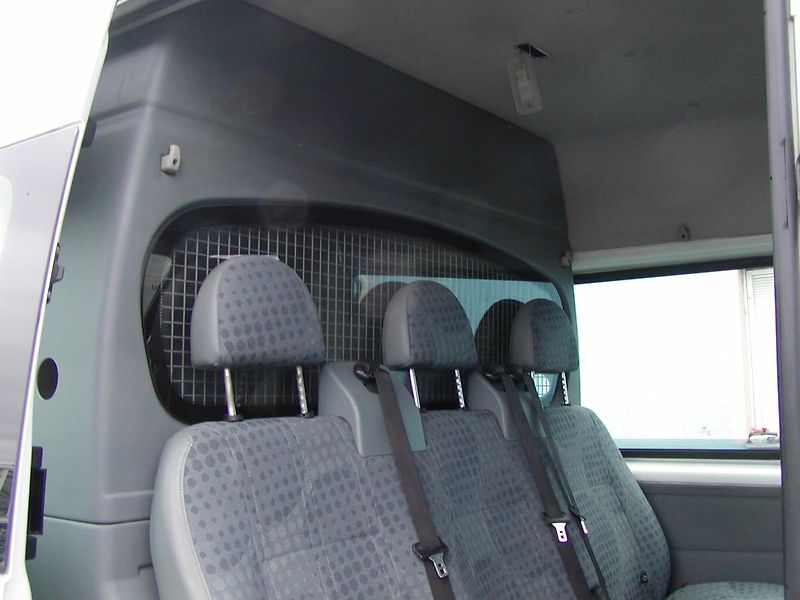 Ford Transit (2011) 2.2TDCi, 6MÍST, 350L,196TIS.KM - fotka 32 z 50