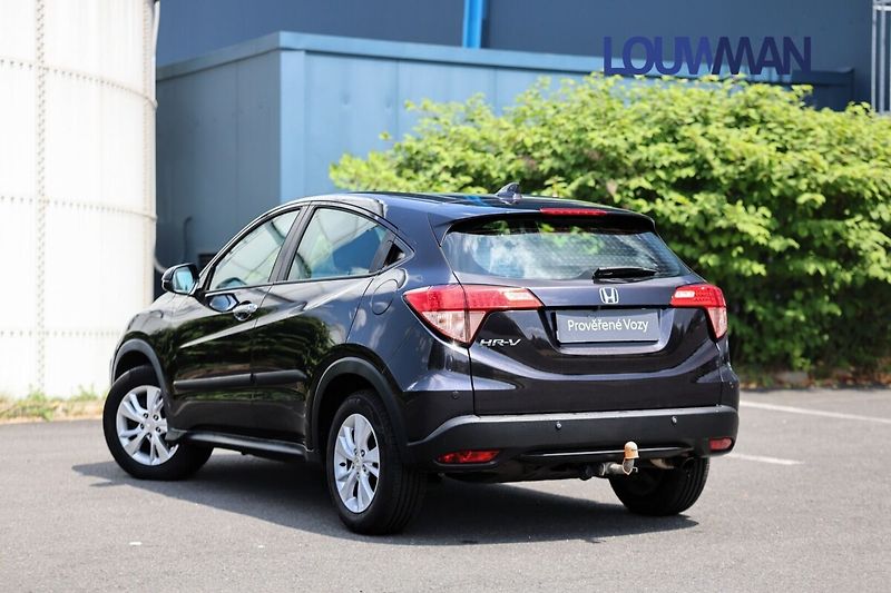 Honda HR-V 1.5 i-VTEC Elegance - fotka 21 z 23