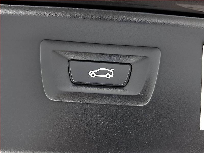 BMW Řada 5 (2015) 520d, Automat, Tempomat - fotka 24 z 24