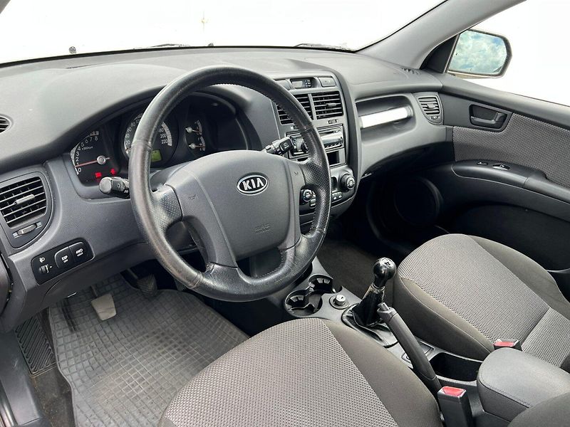 Kia Sportage (2008) 2.0i 104kW! 4x4! Tažné! - fotka 11 z 22