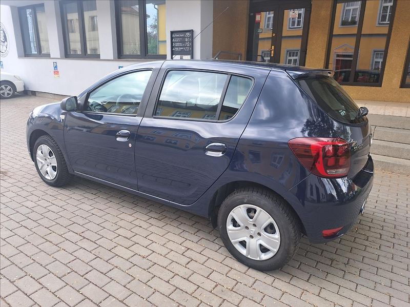 Dacia Sandero 1,0 SCe - fotka 5 z 35