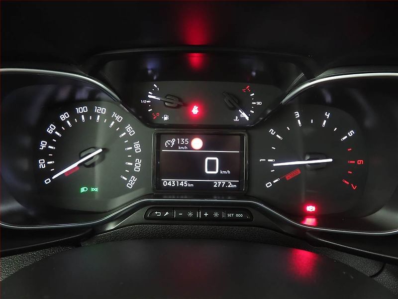 Citroën Berlingo (2020) Feel 1.5 BlueHDi, 5Míst, ČR - fotka 11 z 14