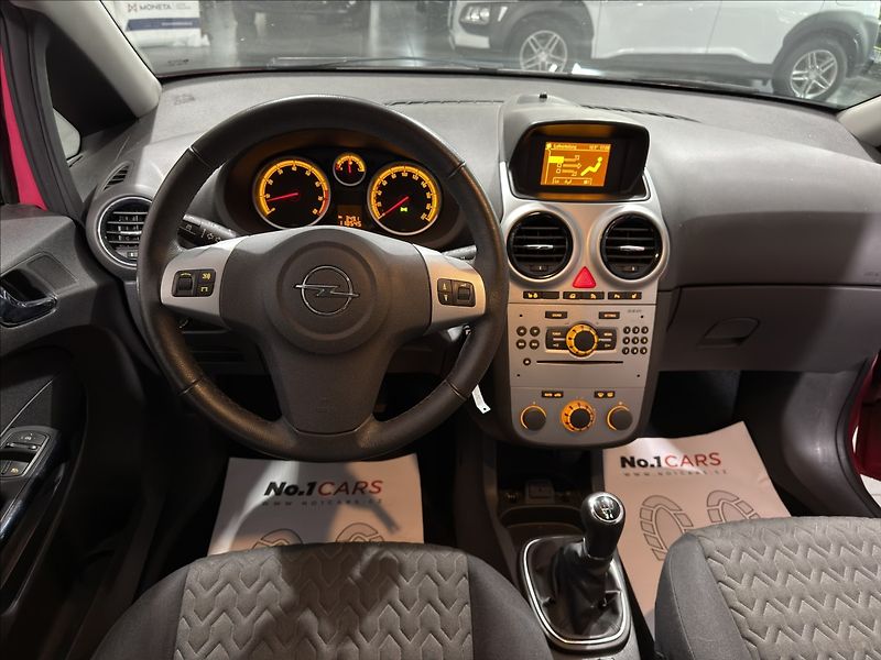 Opel Corsa 1,4   iSPORT TOP STAV I VZHLED - fotka 21 z 43