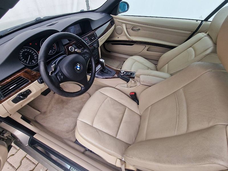 BMW Řada 3 (2007) 335i 225 kW e93 AT - fotka 8 z 23
