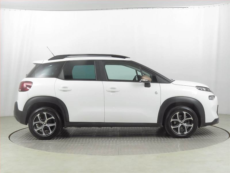 Citroën C3 Aircross (2023) C-Series 1.2 PureTech - fotka 6 z 19