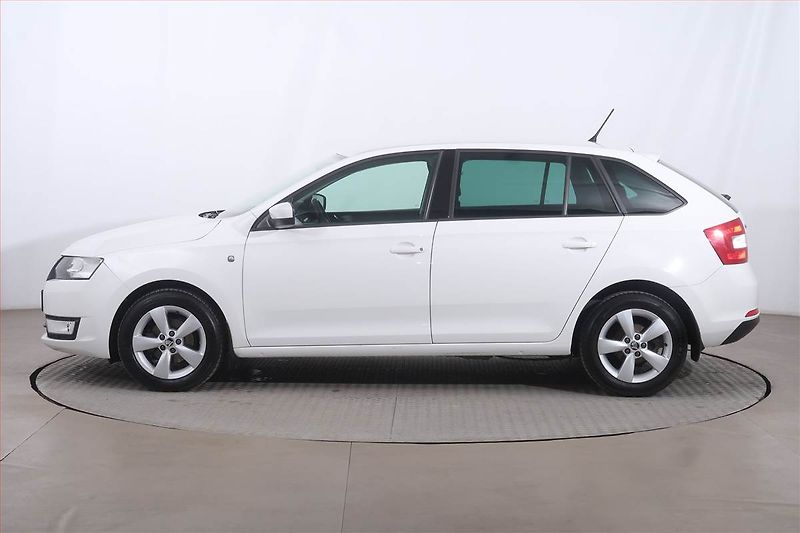 Škoda Rapid (2014) Spaceback 1.2 TSI, Serv.kniha - fotka 3 z 21