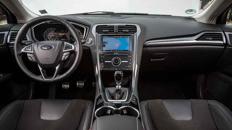 Ford Mondeo.