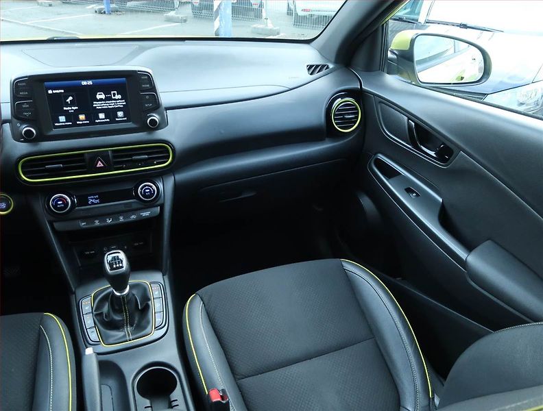 Hyundai Kona (2018) 1.0 T-GDI, ČR,1.maj - fotka 8 z 20
