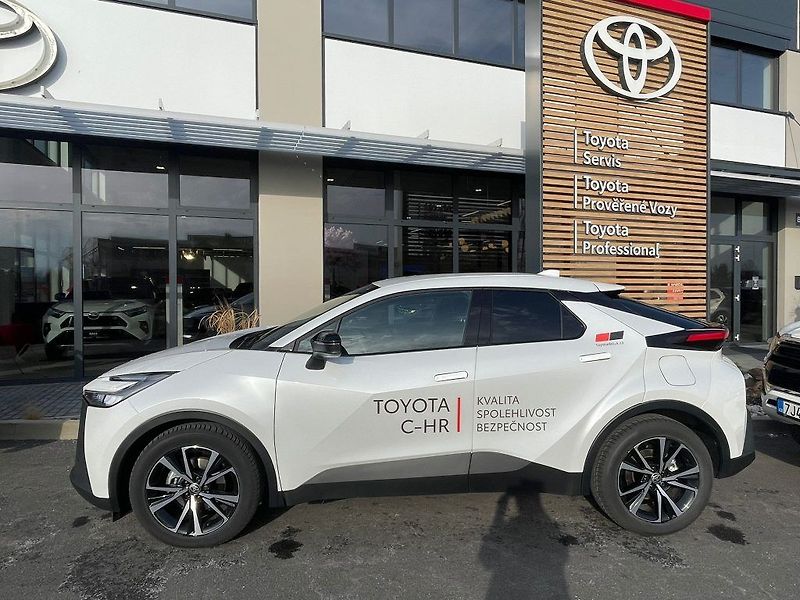 Toyota C-HR 1.8 Hybrid 140HP Style - fotka 3 z 26