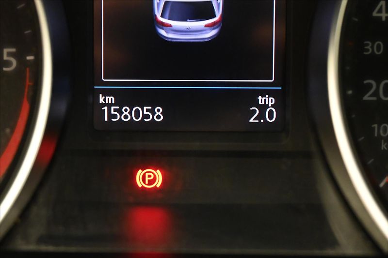 Volkswagen Passat 2,0 TDI 110 kW DSG Elegance Zá - fotka 17 z 33