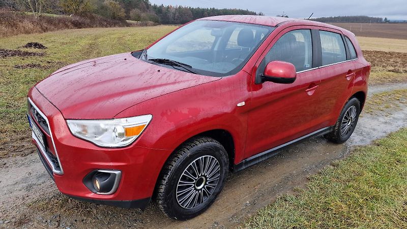 Mitsubishi ASX 1,8DDi 4x4 Manuál Nové ČR - fotka 14 z 17