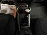 Toyota RAV4 2.2 D-4D 100kW ČR 1MAJITEL - náhled 22