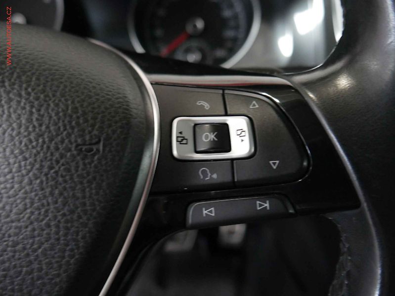 Volkswagen Golf (2017) 2.0TDi 4x4, DSG, LED, navi - fotka 18 z 21