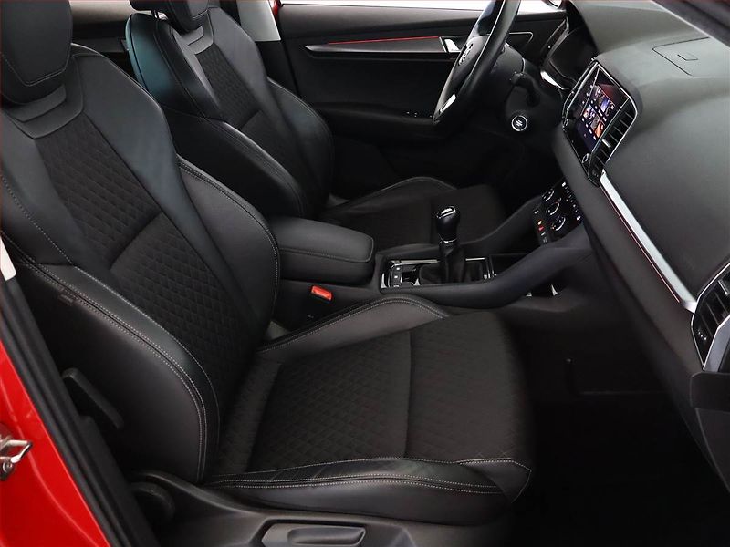 Škoda Karoq (2018) Style 1.6 TDI, Serv.kniha - fotka 7 z 20