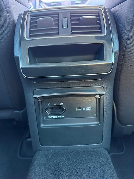 Škoda Superb 2.0TDI DSG 110kW 1.Maj DPH TZ - fotka 19 z 20