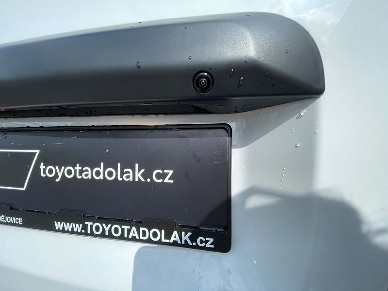 Toyota ProAce Verso 2.2D M/T L2 Business Comfort - fotka 11 z 30