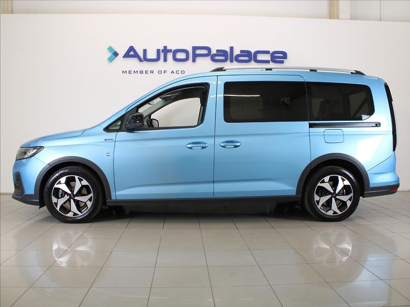 Ford Tourneo Connect 2,0 Eblue 4x4 7.míst Long ČR - fotka 5 z 25