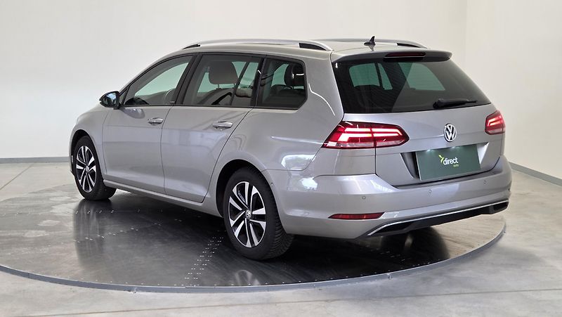 Volkswagen Golf - fotka 3 z 6