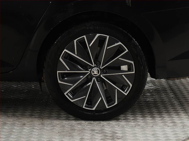 Škoda Superb (2016) Style 2.0 TDI, Automat, Kůže - fotka 15 z 23